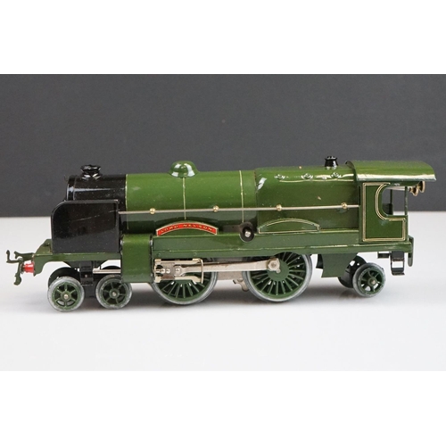 259 - Boxed Hornby O gauge Lord Nelson 4-4-2 SR No 3C Locomotive in green livery, with key, paperwork and ... 