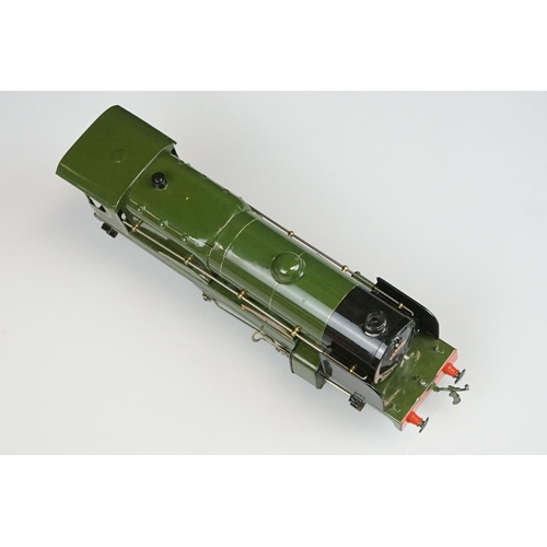 259 - Boxed Hornby O gauge Lord Nelson 4-4-2 SR No 3C Locomotive in green livery, with key, paperwork and ... 