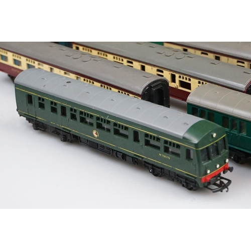 260 - Two Traing OO gauge DMU engines to include M79079 & S1057S plus 13 x coaches featuring Triang & Kitm... 