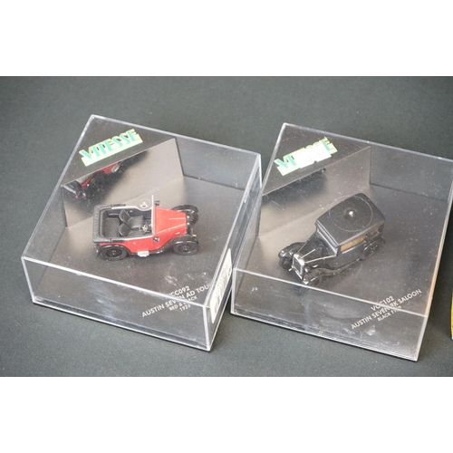 1123 - Around 20 boxed diecast models to include Vanguards, Corgi, Vitesse, Oxford, Classix, Corgi etc