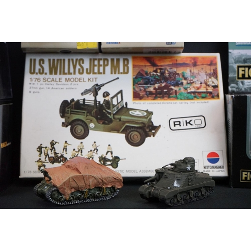 1139 - Seven boxed / cased diecast models to include Corgi Fighting Machines, Ground Armor WWII M4A3 Middle... 