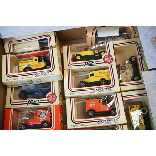 1155 - Boxed cased Matchbox Models of Yesteryear ltd edn Preston Tramcar diorama set (some parts loose) plu... 