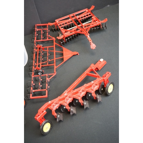 1158 - Collection of play worn Farming diecast models to include 2 x Lone Star, 15 x Britains & 9 x ERTL