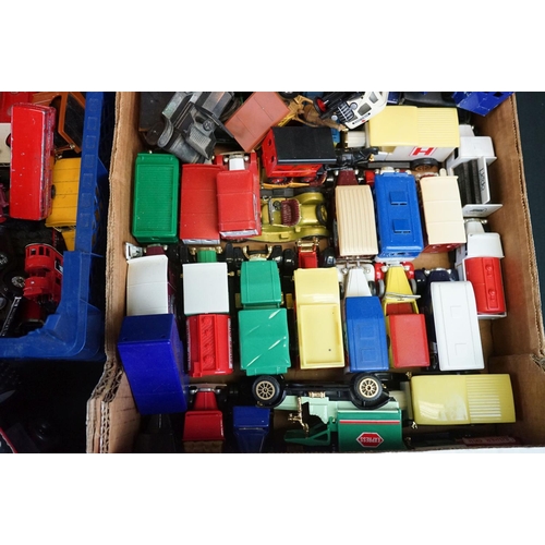 1159 - Collection of diecast models, mainly Lledo Promotional and Matchbox Models of Yesteryear, together w... 