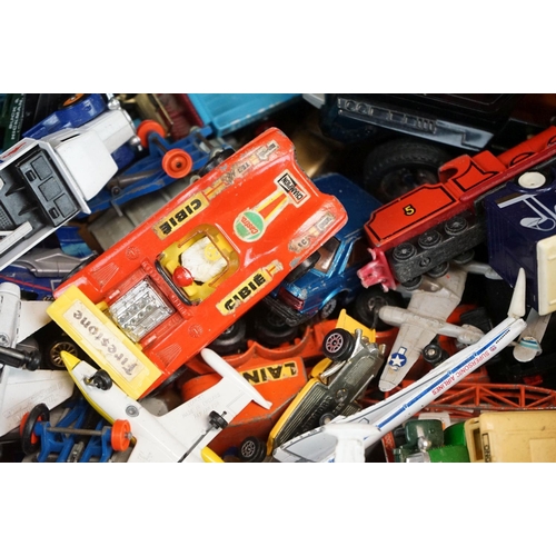 1166 - Collection of boxed & unboxed play worn diecast models to include Corgi, Lledo, Polistil, Matchbox e... 