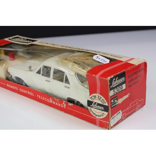 1270 - Boxed Schuco Elektro Fernlenkauto Opel Admiral remote control tin plate car in white, complete with ... 