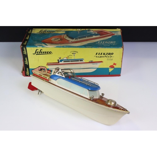 1277 - Boxed Schuco Elektro Nautico 5550 tin plate model boat with captain, vg condition with some paint lo... 