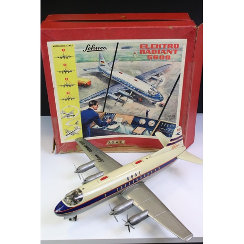 1281 - Boxed Schuco Elektro Radiant 5600 BOAC Airliner, tin plate, battery operated, model in vg condition ... 