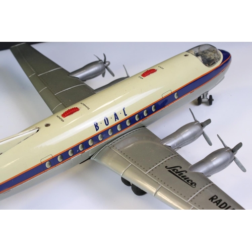 1281 - Boxed Schuco Elektro Radiant 5600 BOAC Airliner, tin plate, battery operated, model in vg condition ... 