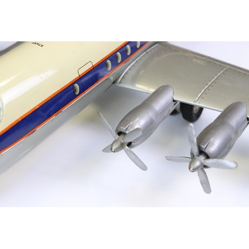 1281 - Boxed Schuco Elektro Radiant 5600 BOAC Airliner, tin plate, battery operated, model in vg condition ... 