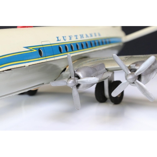 1282 - Boxed Schuco Elektro Radiant 5600 Lufthansa Airliner, tin plate, battery operated, model in vg condi... 