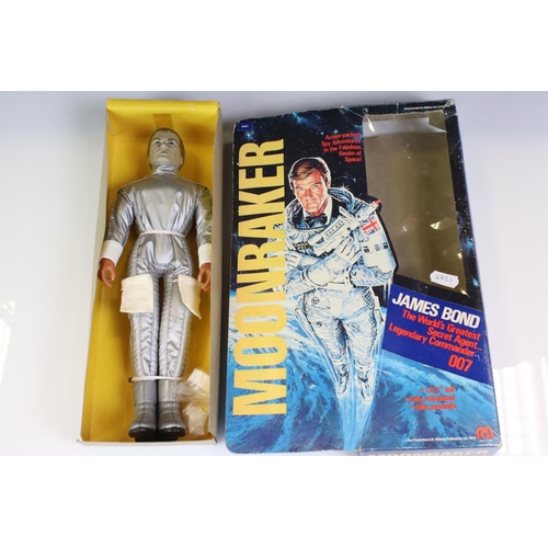 1389 - Boxed Mego Moonraker James Bond 007 12.5