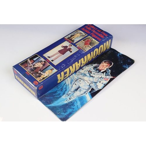 1389 - Boxed Mego Moonraker James Bond 007 12.5