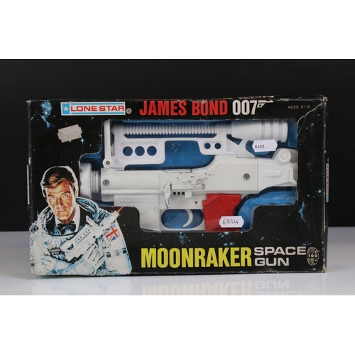 1391 - Original boxed Lone Star James Bond 007 Moonraker Space Gun, showing some paint loss, fair box