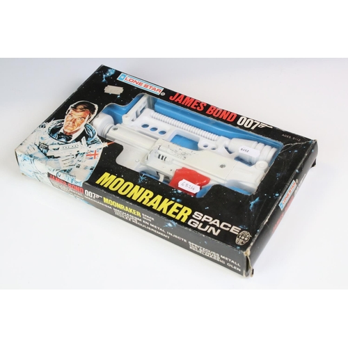 1391 - Original boxed Lone Star James Bond 007 Moonraker Space Gun, showing some paint loss, fair box