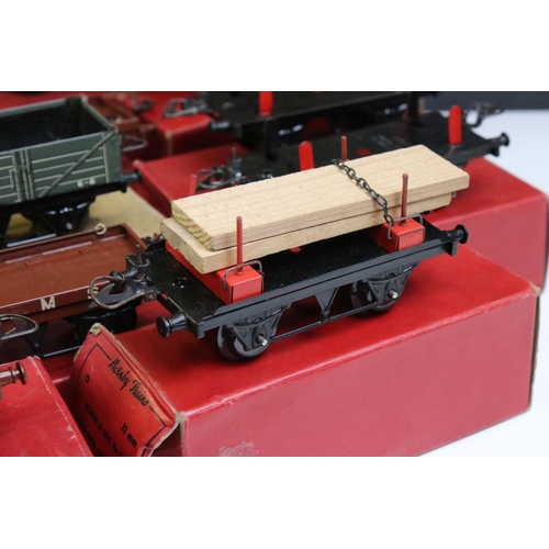 223 - 13 Boxed Hornby O gauge items of rolling stock to include No 1 Goods Van, Goods Brake Van, Flat Truc... 