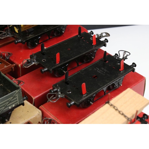 223 - 13 Boxed Hornby O gauge items of rolling stock to include No 1 Goods Van, Goods Brake Van, Flat Truc... 