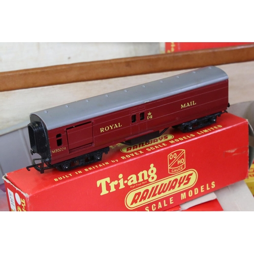 225 - Quantity of Triang / Hornby OO gauge model railway to include 3 x boxed items of rolling stock, vari... 