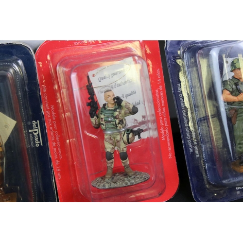 1315 - Collection of 65 Del Prado military figures to include 37 carded/boxed & 28 x uncarded plus a boxed ... 