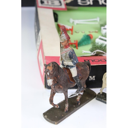 1316 - Boxed Britains Show Jumping 7594 plastic figure set, near complete with box missing window, plus 8 E... 