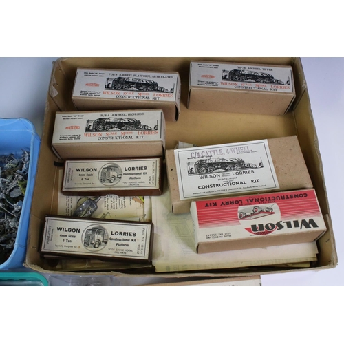 1322 - Collection of metal & wooden construction kits and war gaming figures to include Wilson, Warlord, mi... 