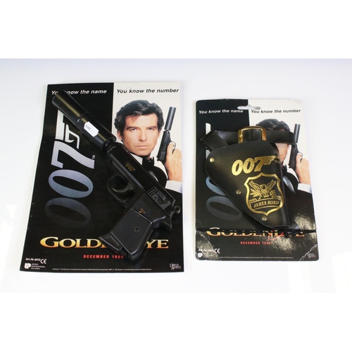 1407 - Two boxed Dragon James Bond 007 Goldeneye 1/9 Super Hero Series figures, both complete and unmade, p... 