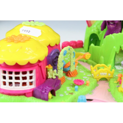 1409 - Two Bluebird Polly Pocket play sets to include 1996 Magical Movin' Pollyville and a 1997 Magical Mov... 