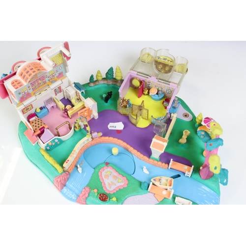 1409 - Two Bluebird Polly Pocket play sets to include 1996 Magical Movin' Pollyville and a 1997 Magical Mov... 