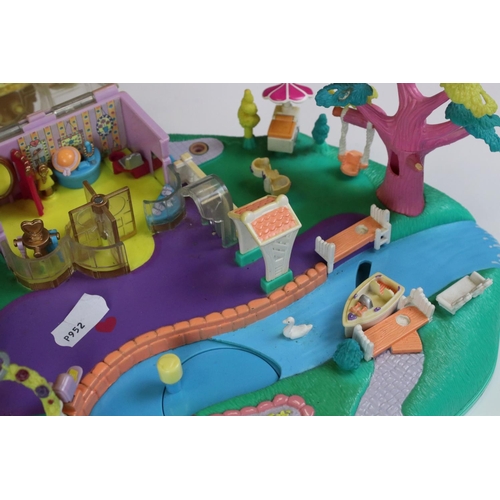 1409 - Two Bluebird Polly Pocket play sets to include 1996 Magical Movin' Pollyville and a 1997 Magical Mov... 