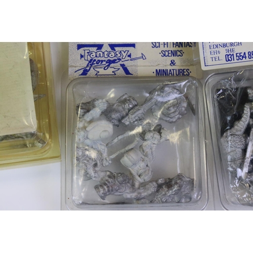 1413 - Games Workshop / Fantasy Gaming - Over 55 carded / bagged metal figures & accessories to include War... 