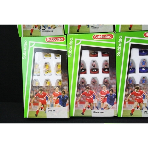 1342 - Subbuteo - 14 Boxed LW teams to include 743 Arsenal 2nd, 707 Chelsea, 701 Crystal Palace, 702 Covent... 