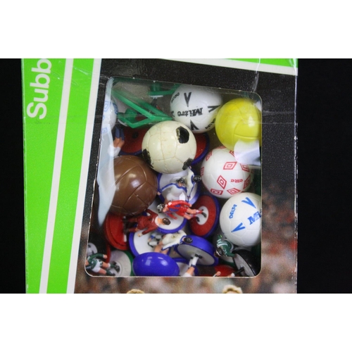 1343 - Subbuteo - Collection of HW & LW Subbuteo to include 6 x boxed teams (3 x Liverpool variants, West G... 