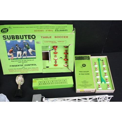 1344 - Subbuteo - Quantity of HW Subbuteo to include boxed Arsenal 16 team (complete), boxed Continental Di... 