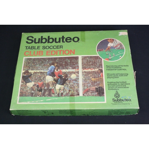 1345 - Subbuteo - Five boxed LW Subbuteo sets mainly late 80s/early 90s, some replacement parts/teams but c... 