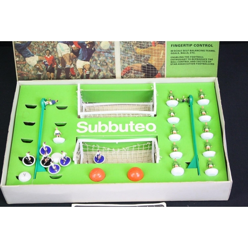 1347 - Subbuteo - Quantity of play worn HW Subbuteo to include 2 x box sets (Continental Display & Display ... 