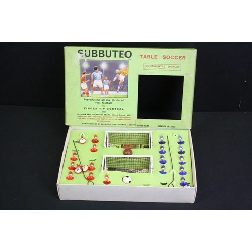 1347 - Subbuteo - Quantity of play worn HW Subbuteo to include 2 x box sets (Continental Display & Display ... 