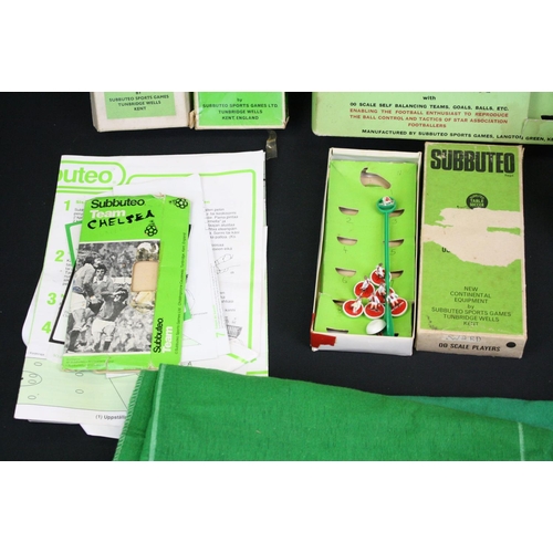 1347 - Subbuteo - Quantity of play worn HW Subbuteo to include 2 x box sets (Continental Display & Display ... 