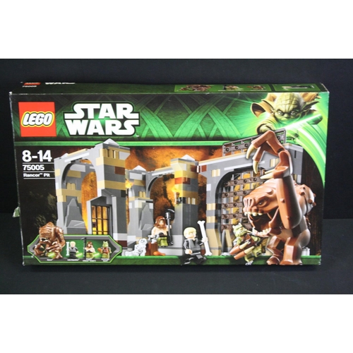 1422 - Star Wars - Boxed Star Wars Lego 75005 Rancor Pit set, previously built and re-boxed by vendor who b... 