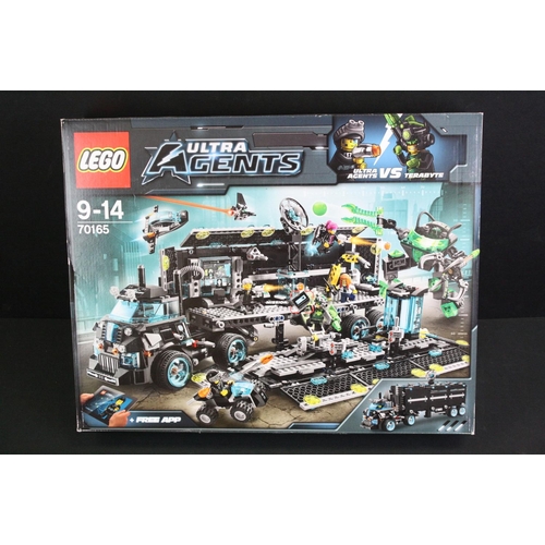 1428 - Lego - Boxed Ultra Agents 70165 Ultra Agent vs Terabyte set