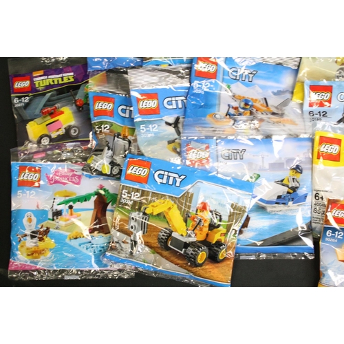 1433 - Lego - Six boxed Lego Super Heroes sets to include 4529 Iron Man, 4527 The Joker, 4530 Hulk, 4528 Gr... 