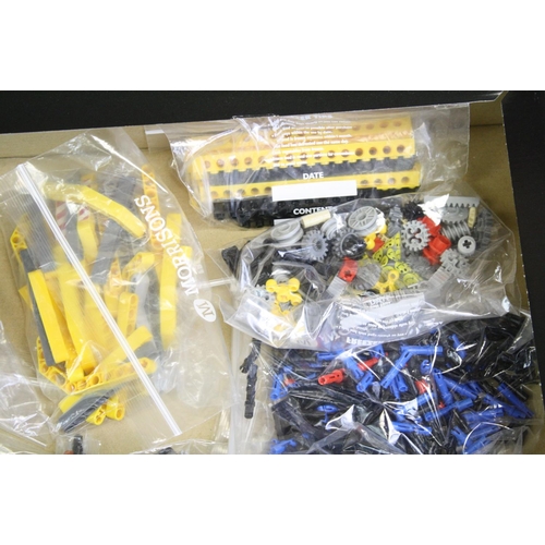 1439 - Lego - Nine boxed Technic sets to include 8273, 8052, 8053, 8872, 8109, 8445, 8261, 8066 & 8065, all... 