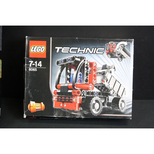 1439 - Lego - Nine boxed Technic sets to include 8273, 8052, 8053, 8872, 8109, 8445, 8261, 8066 & 8065, all... 