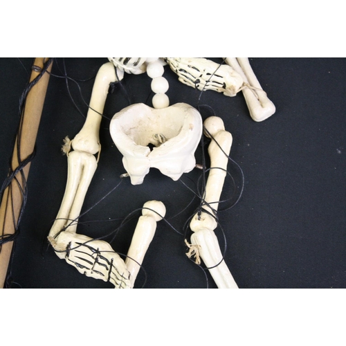 333 - Original boxed Pelham Puppet Skeleton puppet in a gd condition with some string tangle & wear, fair ... 