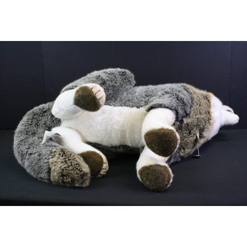 338 - Original Steiff Snorry Husky dog soft toy with tag to neck, around 60cm in height