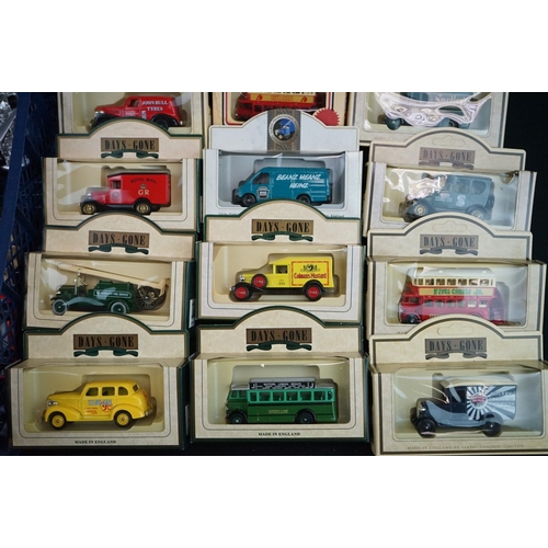 1095 - Quantity of boxed & unboxed diecast models to include boxed Lledo & Shell, play worn Matchbox SuperK... 