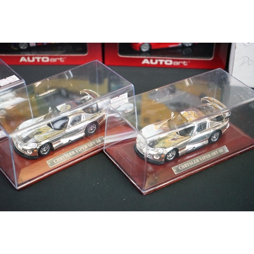 1105 - 19 Boxed / cased diecast models to include 6 x AutoArt, 2 x MiniChamps, 4 x Vanguards etc, ex