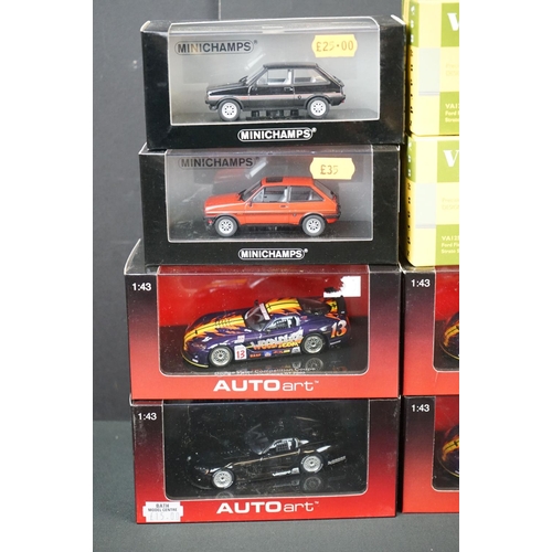 1105 - 19 Boxed / cased diecast models to include 6 x AutoArt, 2 x MiniChamps, 4 x Vanguards etc, ex