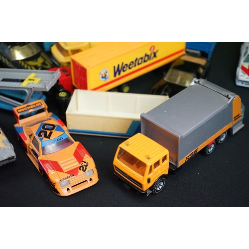 1107 - Quantity of diecast models featuring mainly commercial examples to include Siku, Corgi, Matchbox etc