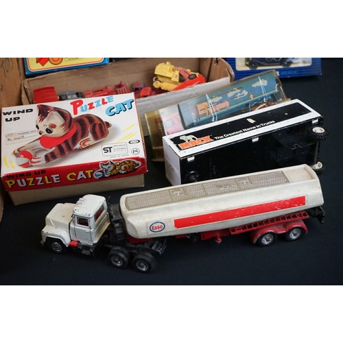 1183 - Group of boxed &unboxed diecast models to include Corgi, Buddy L, Lledo, Matchbox etc plus 2 x boxed... 