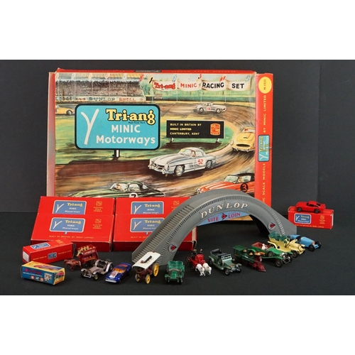 1208 - Collection of Triang Minic Motorways to include boxed M1522 set, 2 x boxed slot cars featuring Aston... 